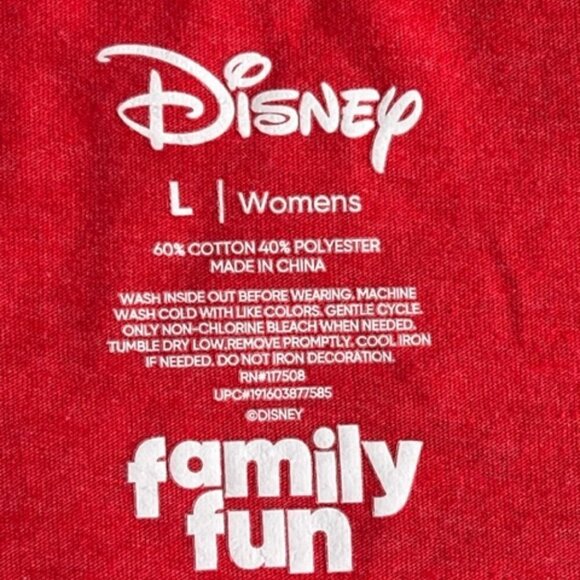 Disney NWOT Women's Family Fun Minnie Mouse USA American Flag Red T Shirt Large - Picture 4 of 4